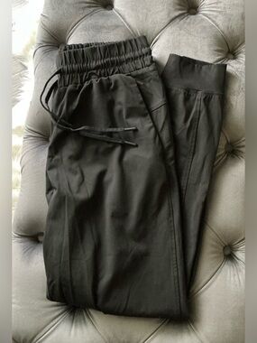 Women’s Black High-Waist Elastic Jogger Pants with Drawstring